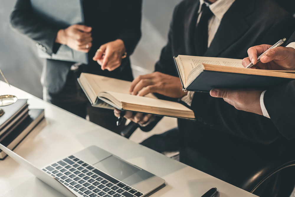 pgImg-litigation1 Family Law Litigation in Oakville, ON | Carpenter Family Lawyers